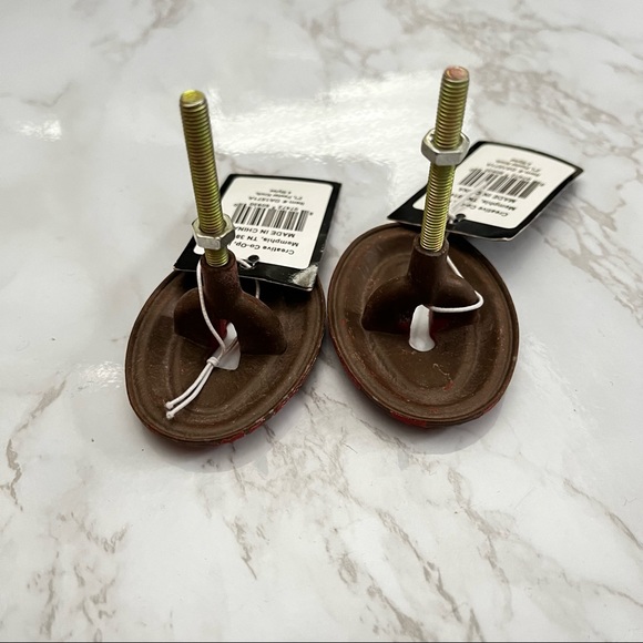 NWT Red Rustic Keyhole Hardware - Picture 2 of 4